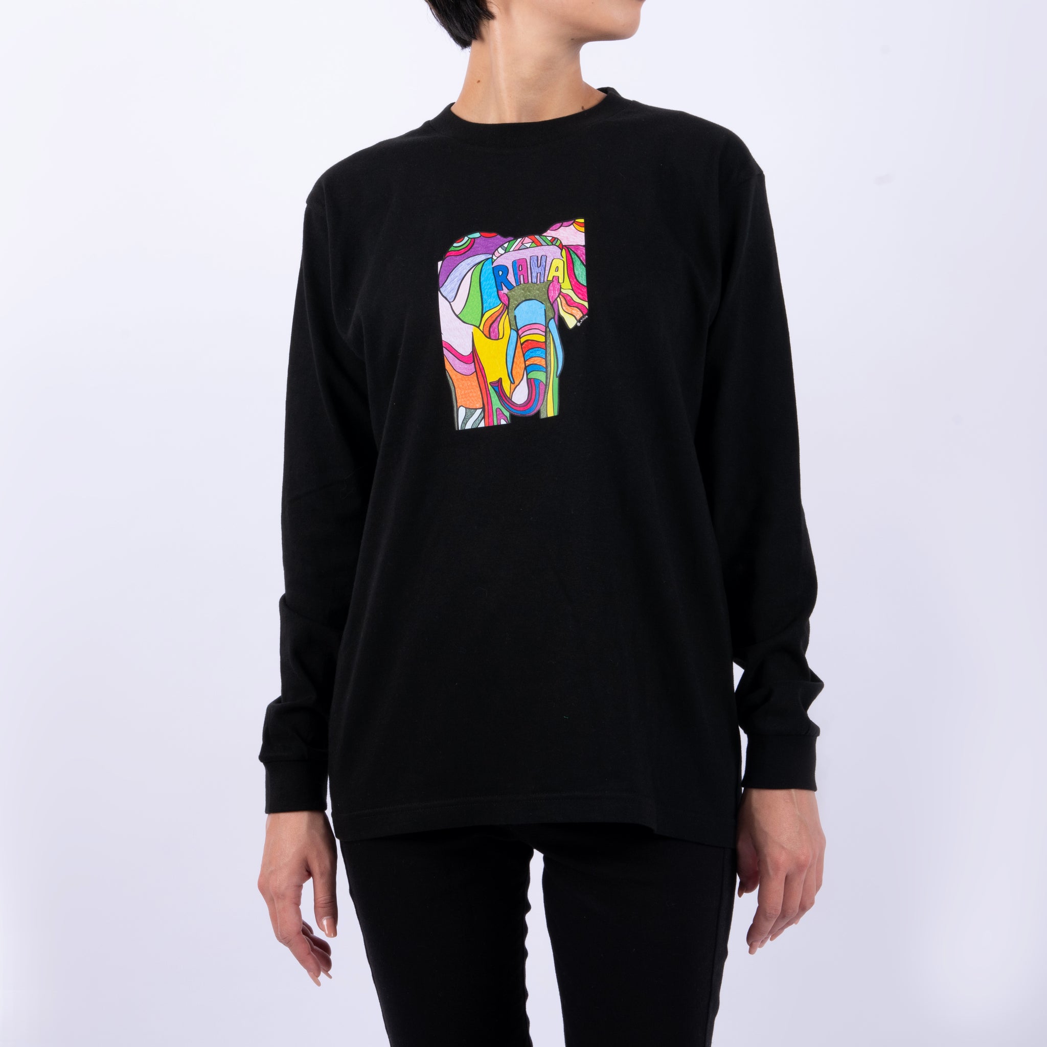 【予約商品／11月下旬にお届け】Moyo Art Long Sleeve Tshirt（ゾウ/Black）