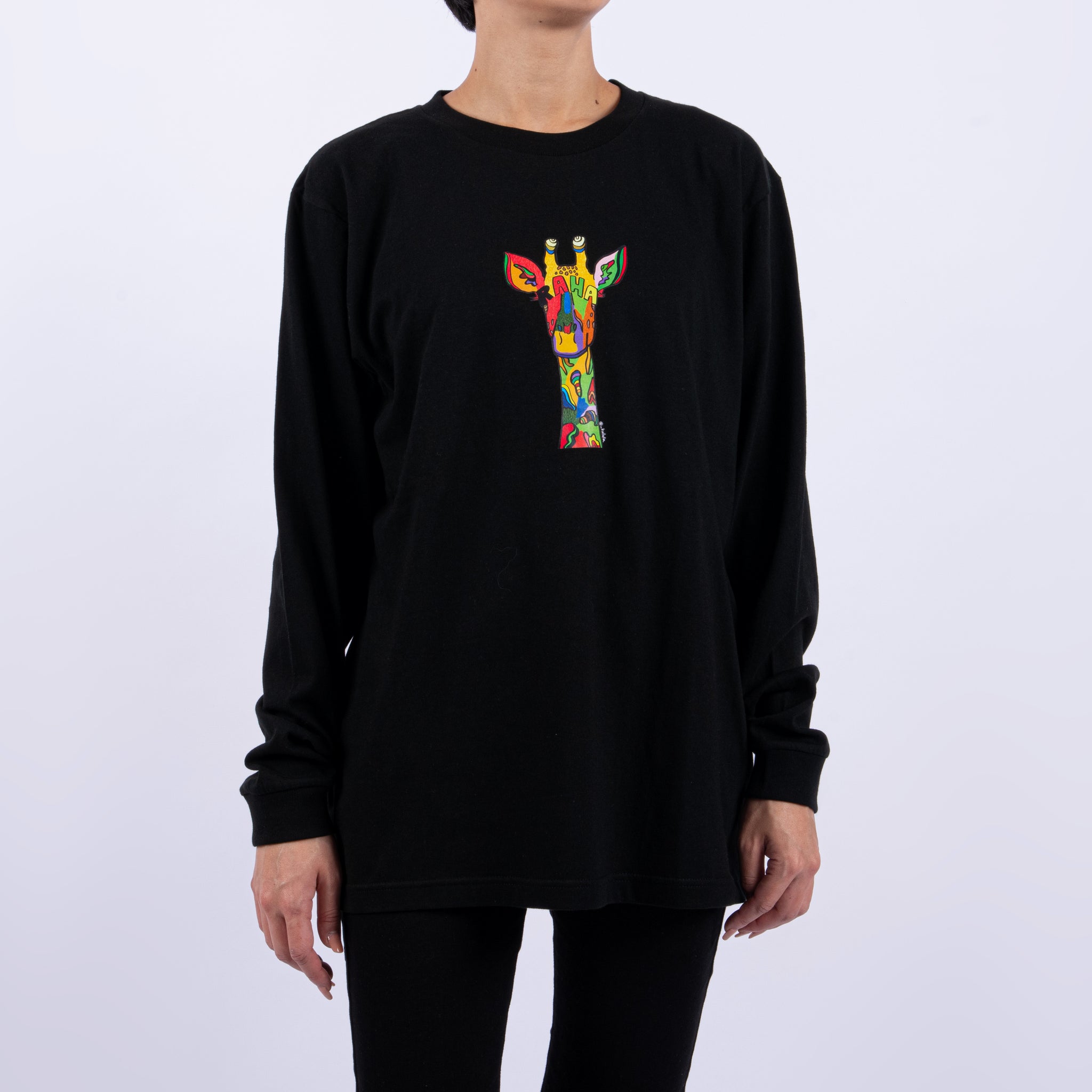 【予約商品／11月下旬にお届け】Moyo Art Long Sleeve Tshirt（キリン/Black）